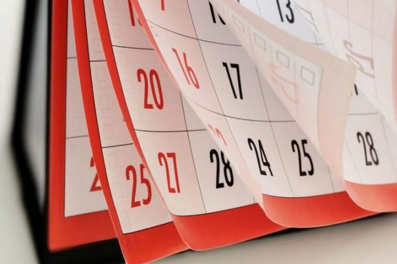 
Календарь майских праздников и выходных на май 2021 года                