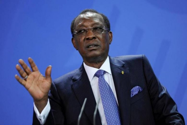 
Президент Чада Иддрис Деби скончался в столице Нджамене после того, как получил смертельное ранение на передовой                